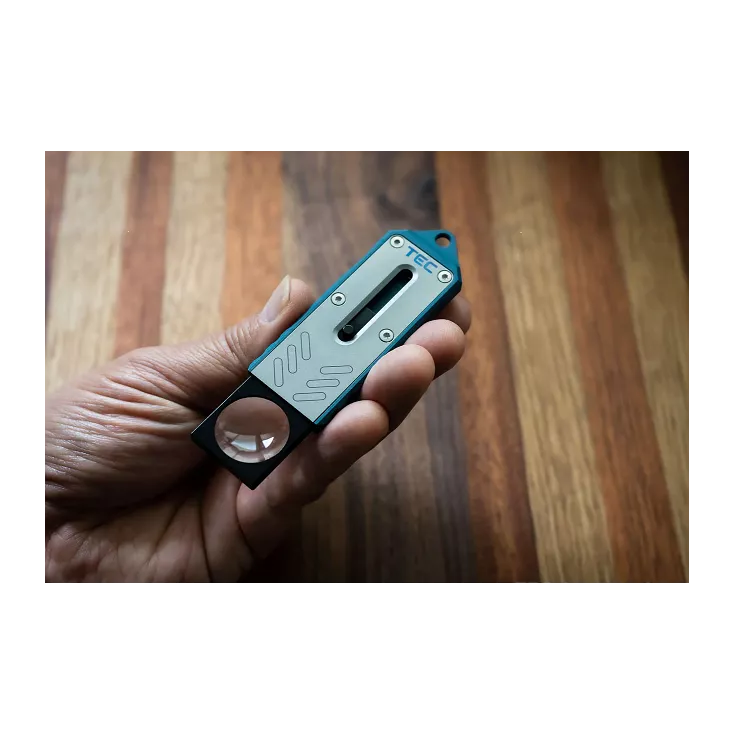 TEC Accessories Neo-Spec Aluminium Magnifier 4 TEC Accessories Neo-Spec Aluminium Magnifier - Image 2